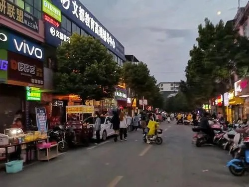 信阳夜市欧洲杯 信阳夜市小吃街在哪里